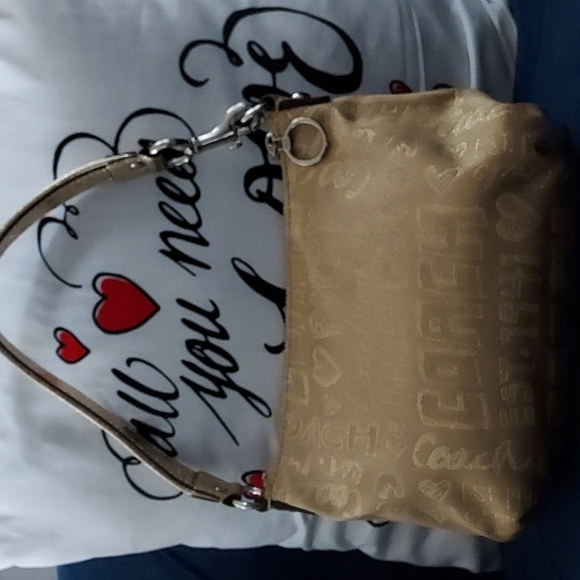 Coach - Picture 2 of 2